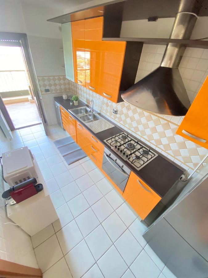 Sunset Escape Apartment - Panoramic Terrace Φιουμιτσίνο Εξωτερικό φωτογραφία